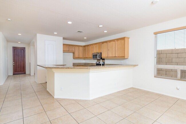 Building Photo - 66168 S Agua Dulce Dr