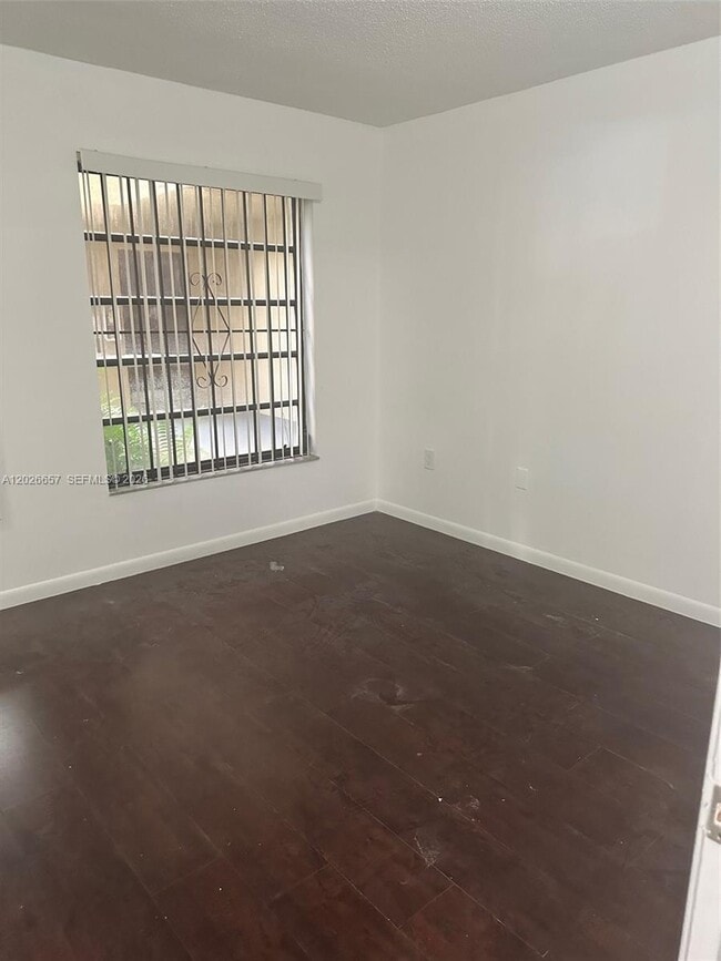 Building Photo - 9255 SW 125th Ave