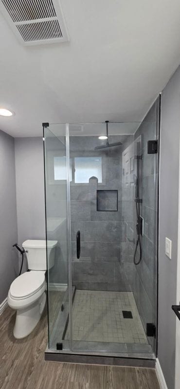 Building Photo - 15947 Amber Valley Dr