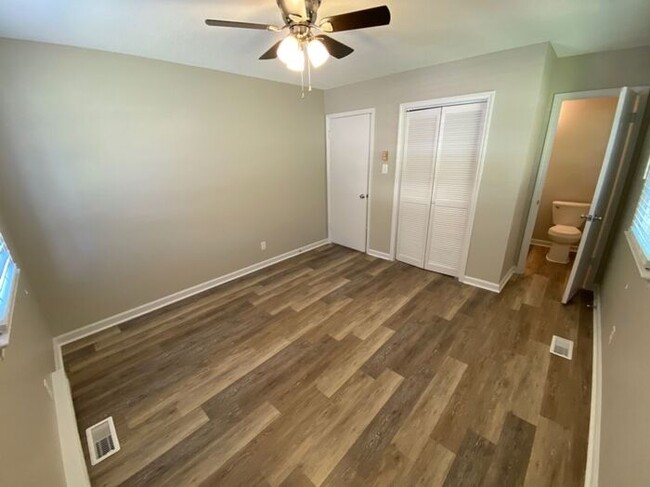 Building Photo - Remodeled 3Bed/2Bath home in Durham