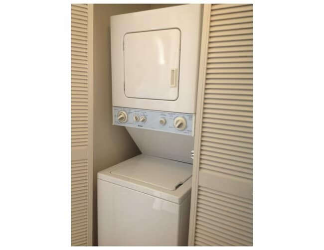 Building Photo - One Bedroom condo. Excellent Location (utilities Included)