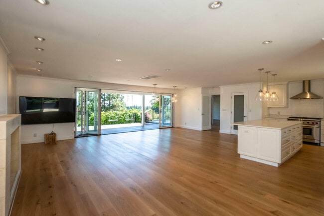 Building Photo - 920 Stagi Ct