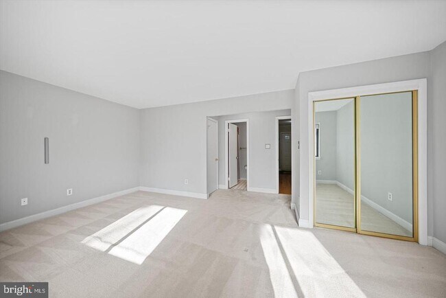 Building Photo - 3895 Steppes Ct