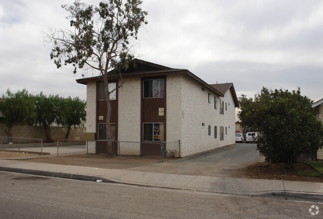 Building Photo - 317 Tremont St