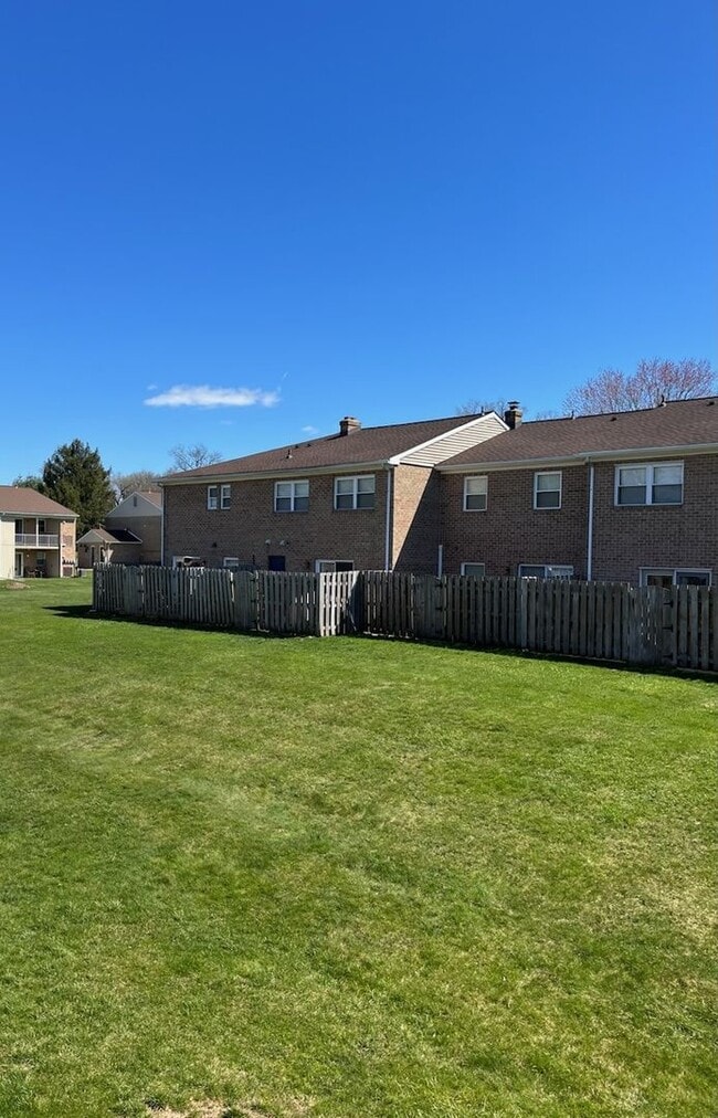 Building Photo - GWYNEDD CLUB 1BR CONDO AVAIL. LATE FEBRUARY/MARCH 1ST!