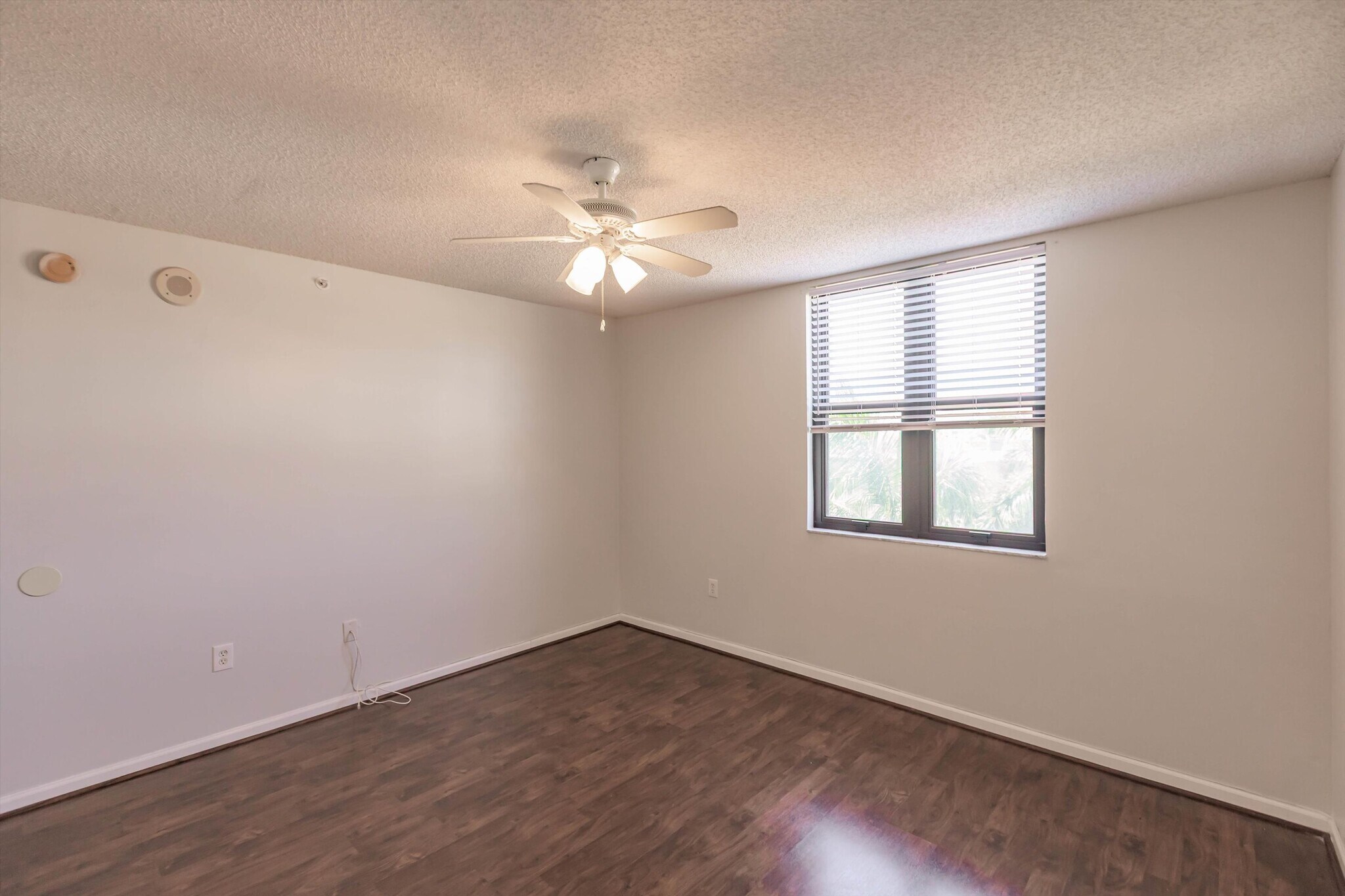 Building Photo - 651 Okeechobee Blvd