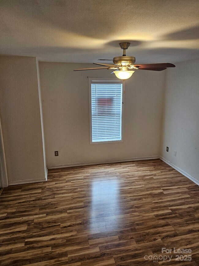 Building Photo - 14722 Lions Pride Ct