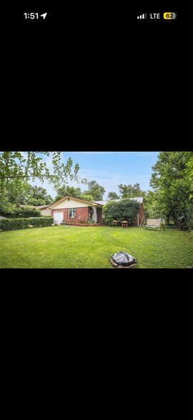 Primary Photo - 115 Hull Dr