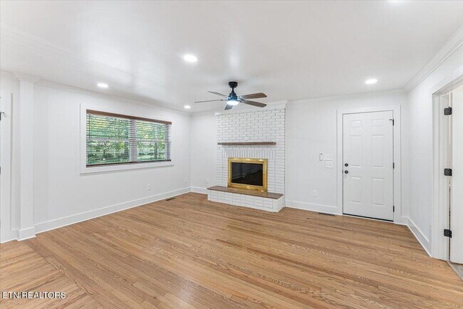 Building Photo - 221 Medford Rd