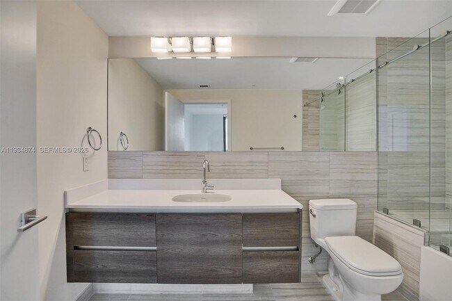 Building Photo - 301 Altara Ave