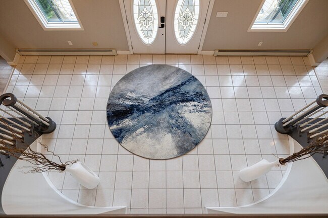 Building Photo - 321 Museum Village Rd