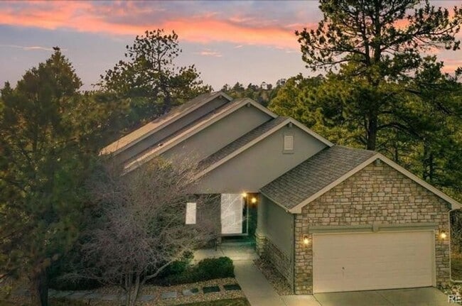 Building Photo - 7649 Pineridge Terrace