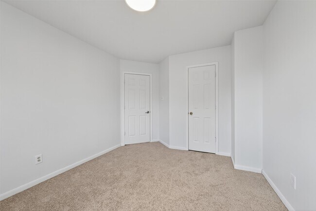 Building Photo - 7115 Renfro Dr