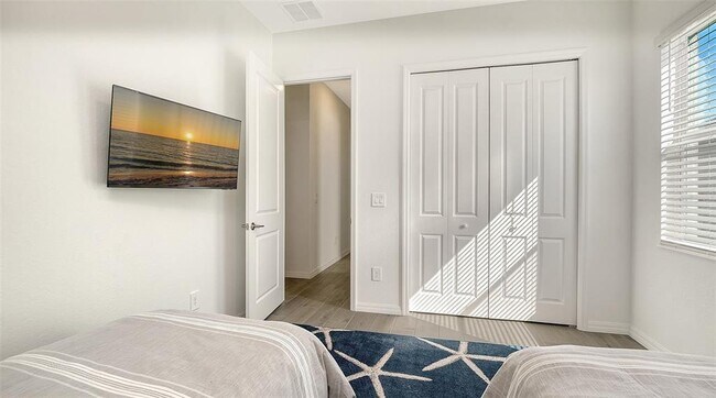 Building Photo - 17160 Albatross Rd