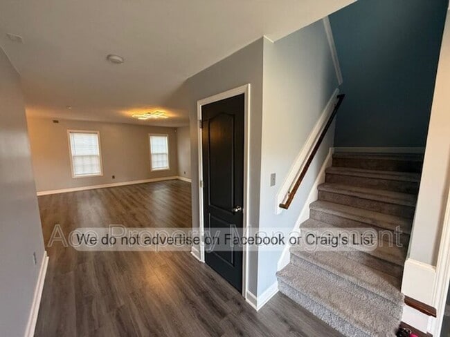 Building Photo - 2920 Aristocrat Ln