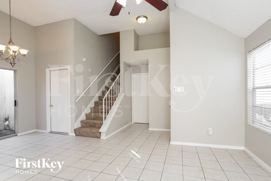 Building Photo - 11537 Springshire Dr