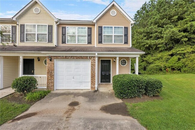 Primary Photo - 6300 Hickory Ln Cir
