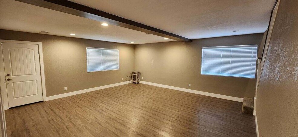 Living Room (unfurnished) - 1324 La Honda Dr