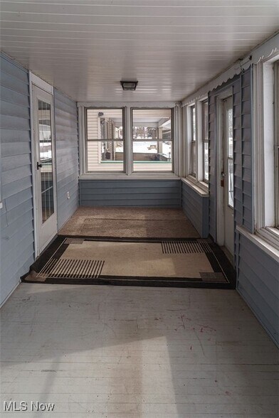 Building Photo - 765 E Buchtel Ave