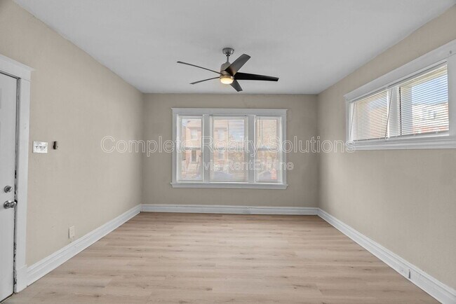 Building Photo - 4102 California Ave