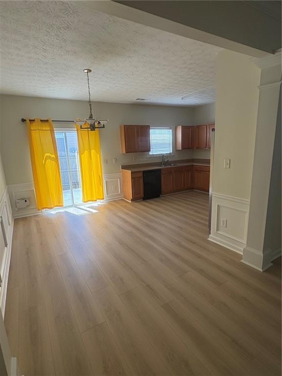 Building Photo - 3880 Grovemont Pl
