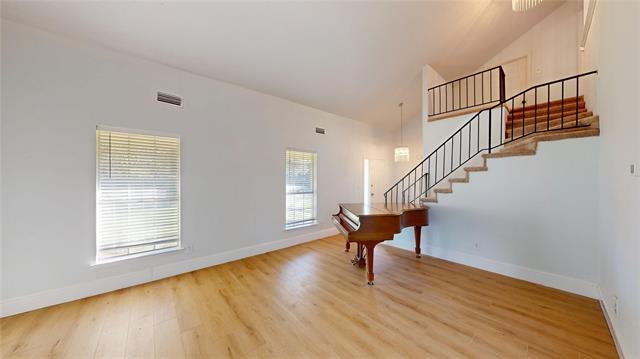 Building Photo - 17 Green View Cir