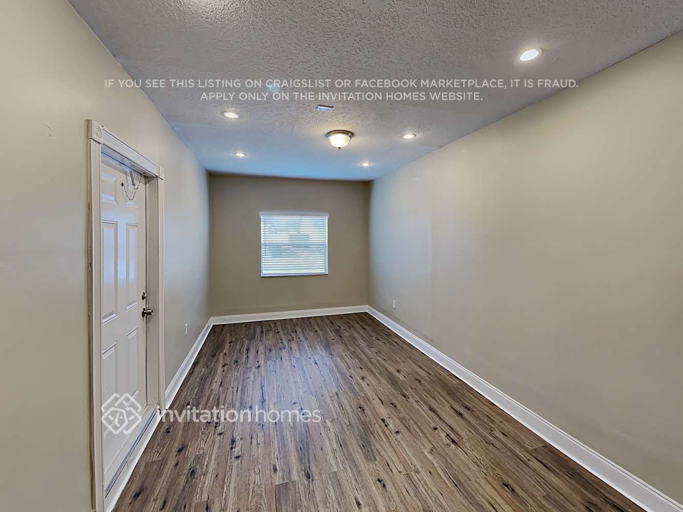 Building Photo - 17035 SW 145th Ave