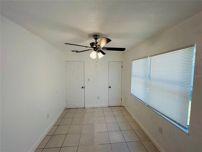 Building Photo - 6112 Tavendale Dr