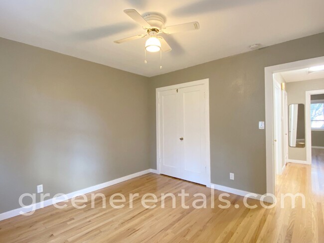 Building Photo - Beautifully Remodeled 2BD/1BA Duplex in Ol...