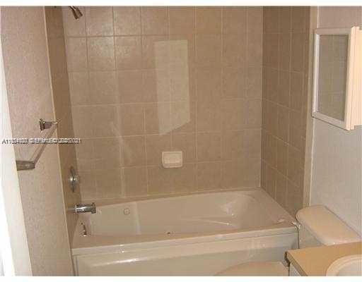 Building Photo - 4802 Washington St