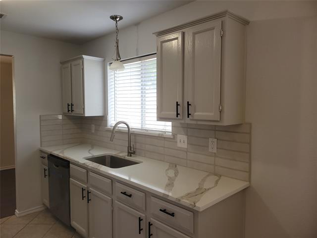 Building Photo - 5414 Carrington Dr
