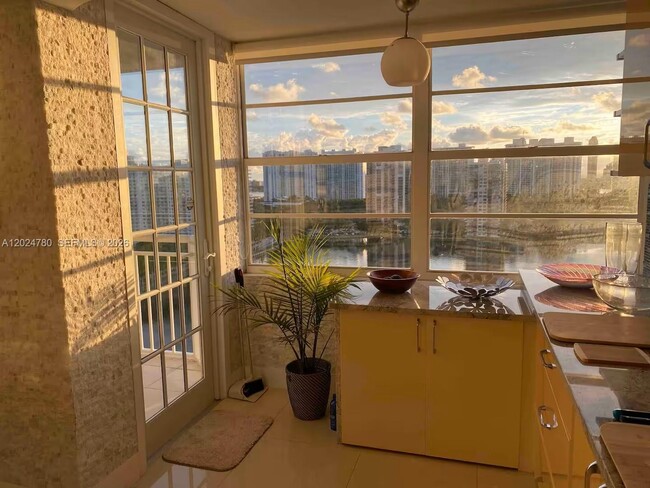 Building Photo - 18081 Biscayne Blvd