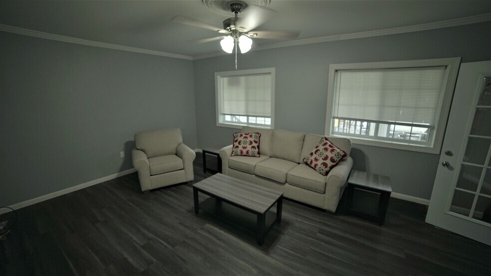 Building Photo - 121 Lexington Ave