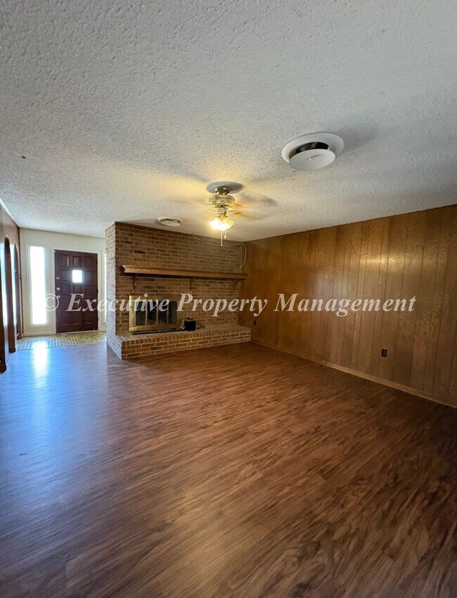Building Photo - 7544 FM 2657