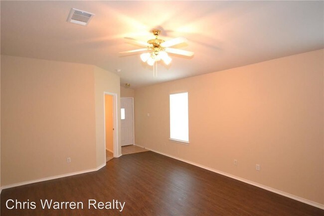 Building Photo - 504 Lafayette Square Dr