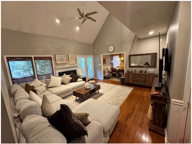 Building Photo - 7705 Spurge Dr