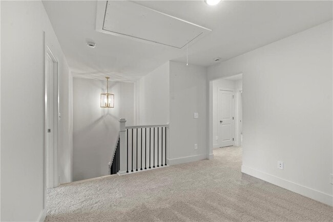 Building Photo - 2527 Riverside Rd