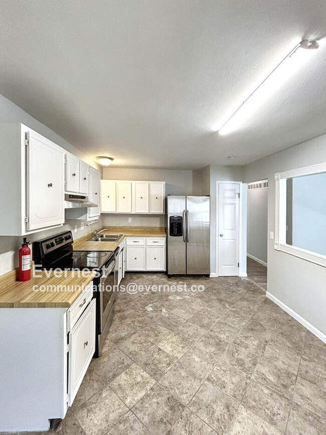 Building Photo - 1547 Boardwalk Ave