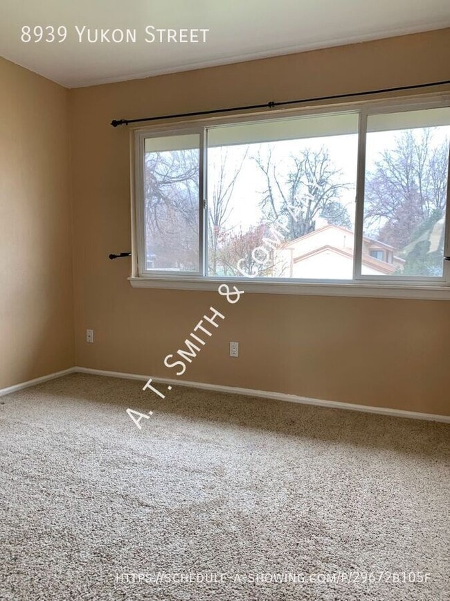 Building Photo - 8939 Yukon St