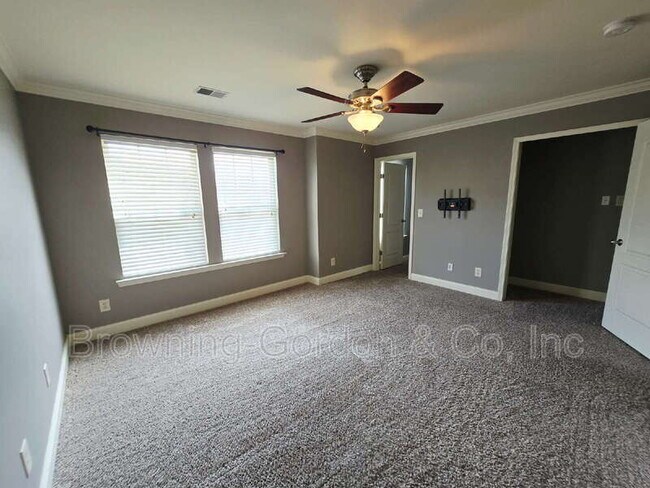 Building Photo - 735 Tulip Grove Rd