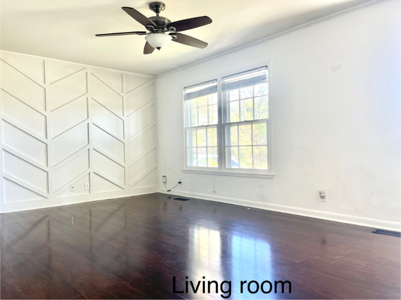 Building Photo - 2821 Galesburg Dr