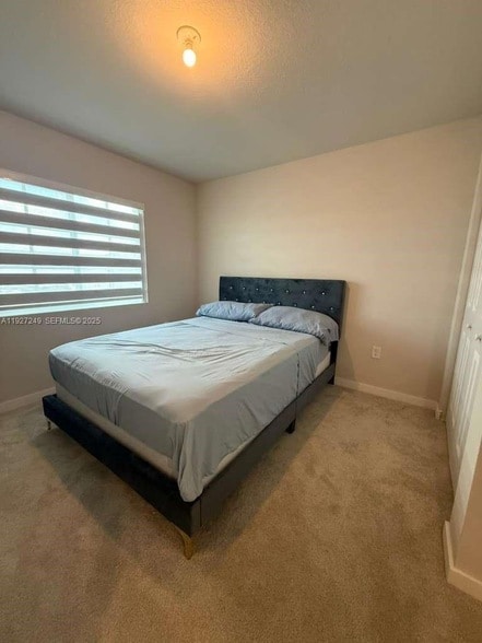 Building Photo - 1037 NW 5th St