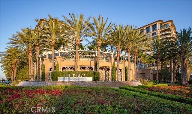 Building Photo - 3065 Scholarship