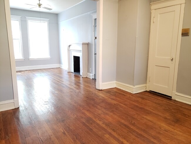 Building Photo - 3510 N Broadway