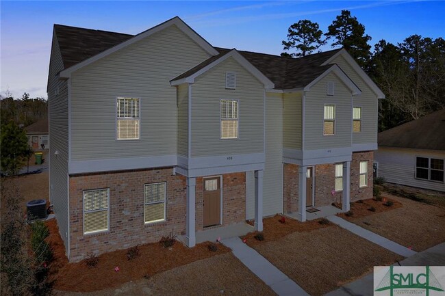 Building Photo - 505 Potter Stone Square