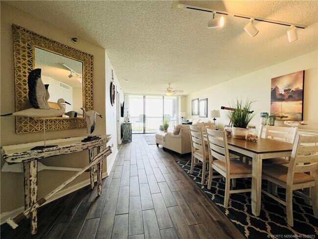 Building Photo - 8880 S Ocean Dr