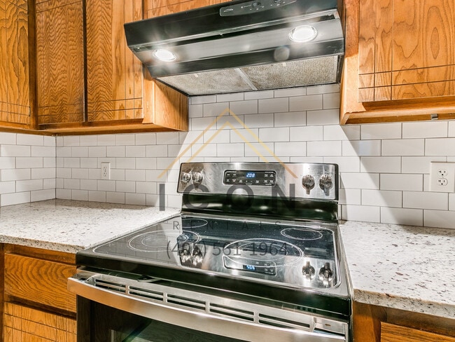 Building Photo - 8804 NW 92nd St