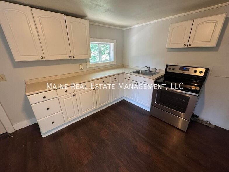 Primary Photo - 16 Penobscot St