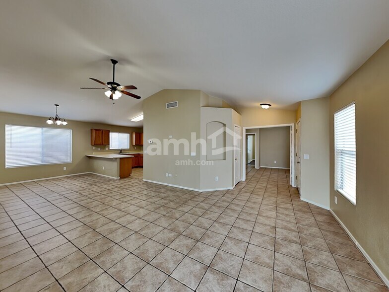 Building Photo - 18078 N 113th Ave