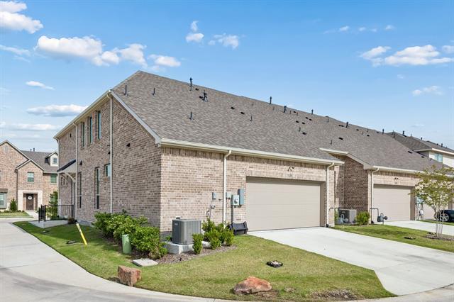 Building Photo - 7035 Granbury Ln